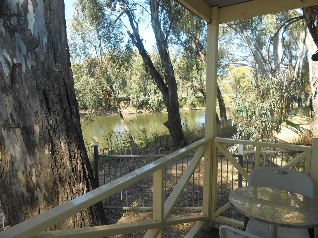 מלון Wagga Wagga Beach Caravan Park חדר תמונה