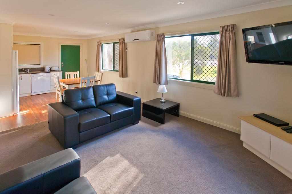 מלון Wagga Wagga Beach Caravan Park מראה חיצוני תמונה