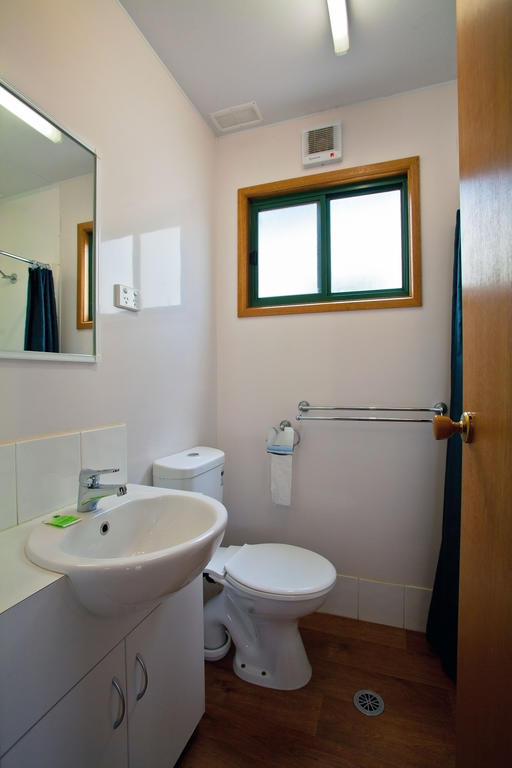 מלון Wagga Wagga Beach Caravan Park חדר תמונה