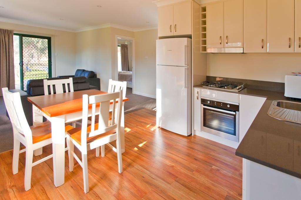 מלון Wagga Wagga Beach Caravan Park חדר תמונה