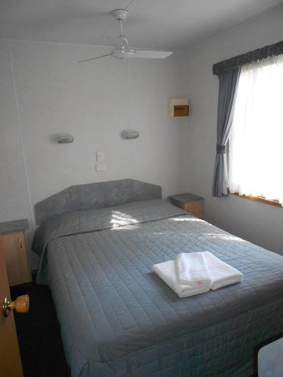 מלון Wagga Wagga Beach Caravan Park מראה חיצוני תמונה